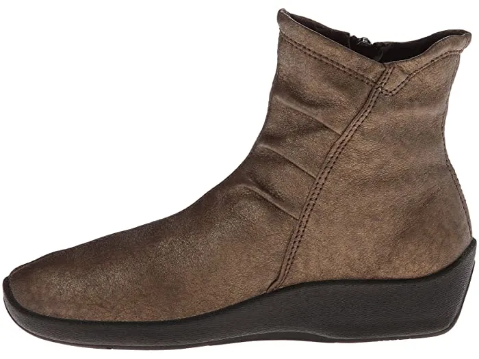 Arcopedico Gal L19 Vegan Leather Boot
