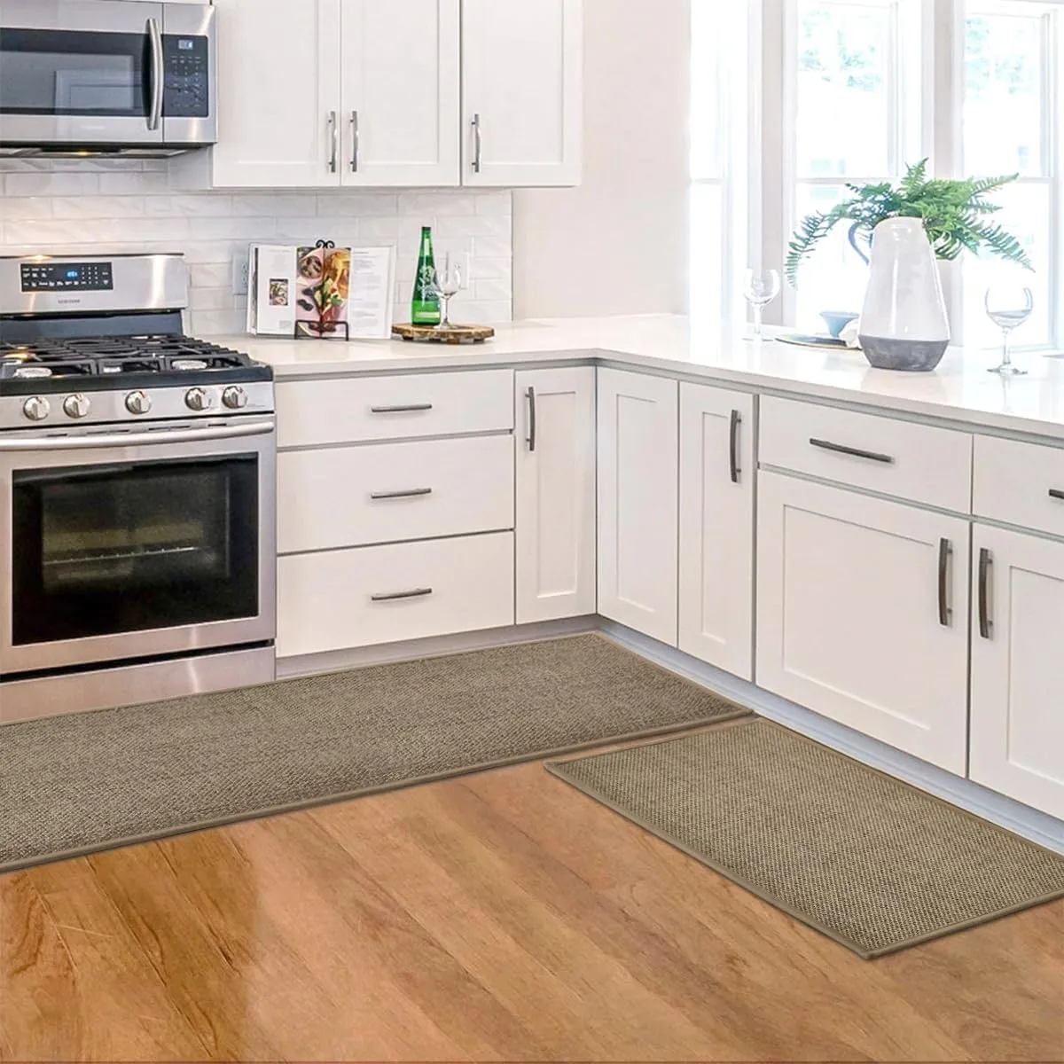 Artoid Mode Washable Non-Skid Kitchen Rugs and Mats Set of 2, Rubber Backing Kitchen Mats for Floor Front of Sink Home Decor - 17x29 and 17x47 Inch