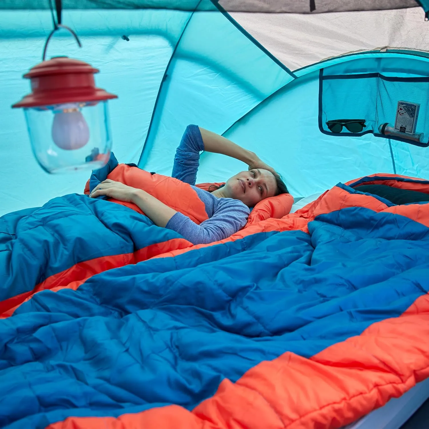 Coleman Pop-Up Instant Tent Sets Up in 10 Seconds, Portable & Lightweight 2/4 Person Tent with Adjustable Rainfly