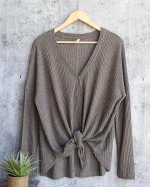 EVA Long Sleeve Thermal Waffle Knit V-Neck Button Down Lightweight Sweater in Olive