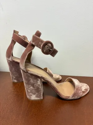 Gianvito Rossi Velvet Heels