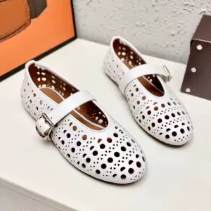 Hollow Flat Buckle Slip-on Shoes