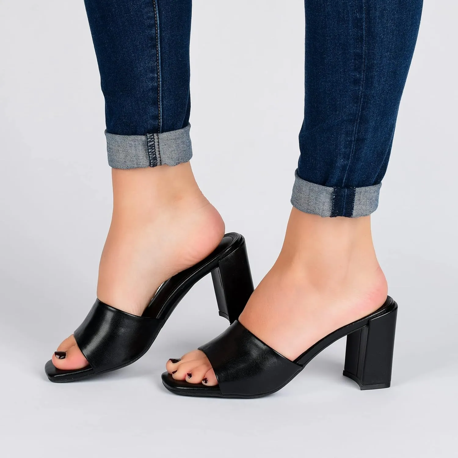 Journee Collection Women's Pumps