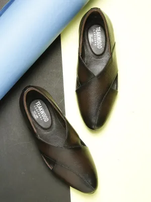 Men Brown Solid Leather Mojaris with Cut Outs