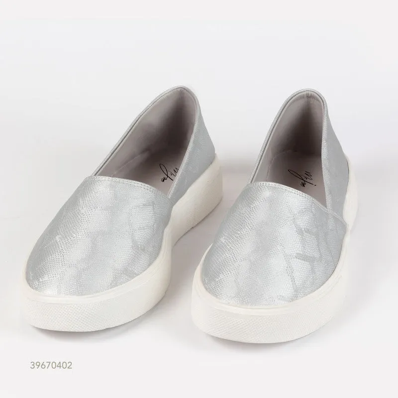 Shiny Leather Slip-on Shoes