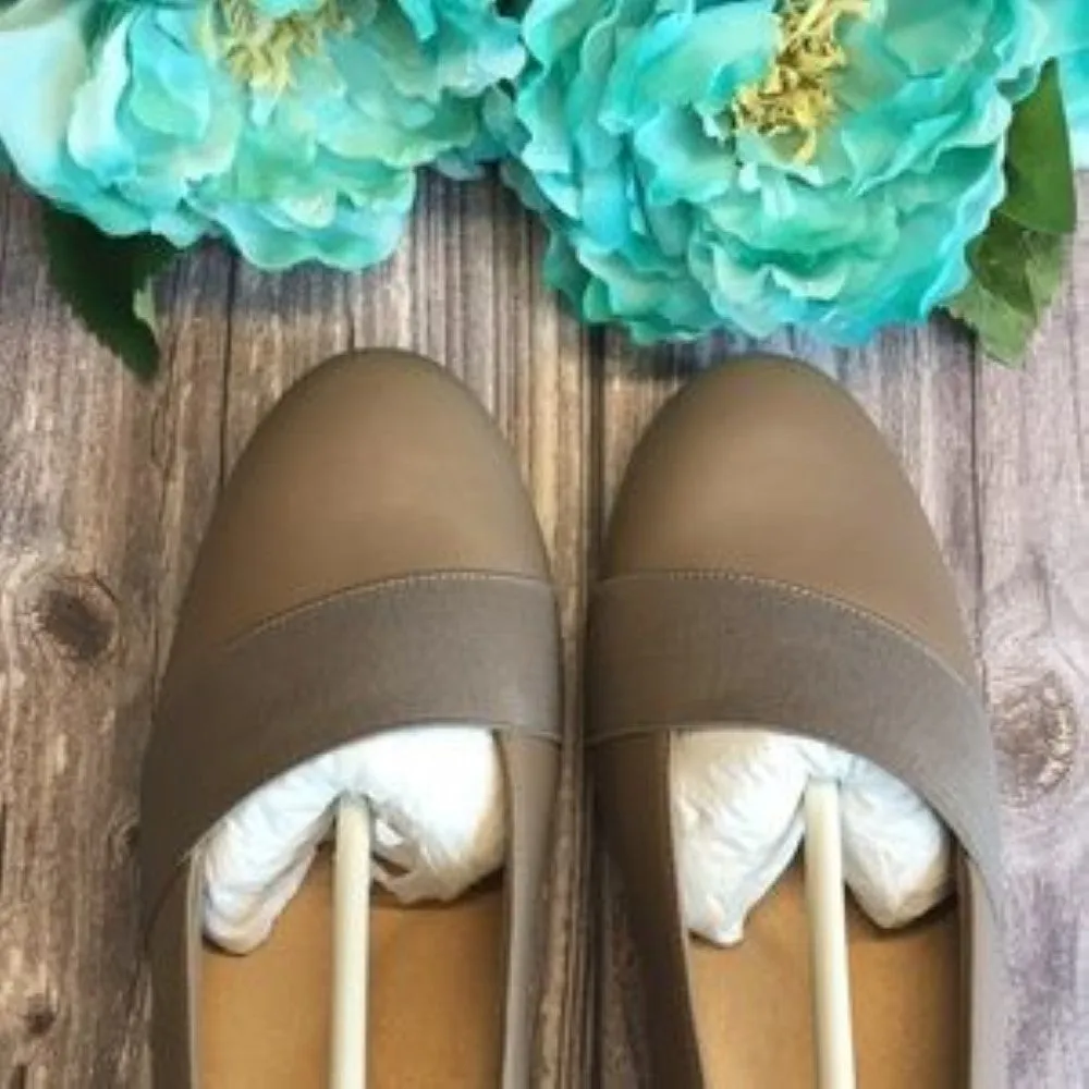 TROTTERS Melinda Taupe Leather Slip On Loafer 10.5M