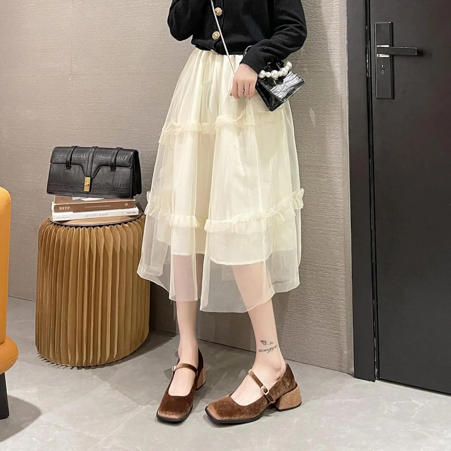 Women's Elegant Velvet Closed Square Toe Mary Jane Pumps Classic Low Chunky Heel Adjustable Buckle Dress Shoes Office Work Shoes